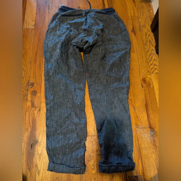 ATHLETA Women’s Batik‎ Midtown Ankle Pants - Picture 4 of 4